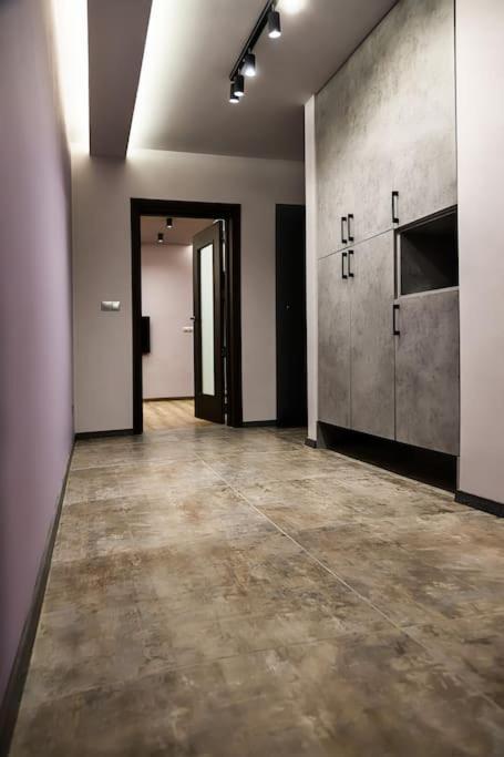 Very Spacious & Modern 3Bed Near Airport & Centre 索菲亞 外观 照片