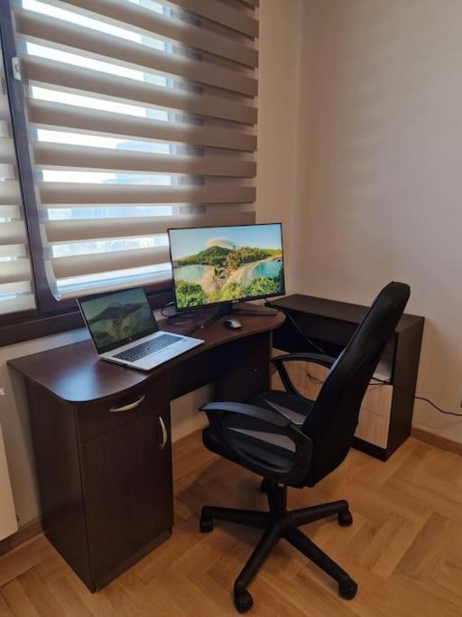 Very Spacious & Modern 3Bed Near Airport & Centre 索菲亞 外观 照片