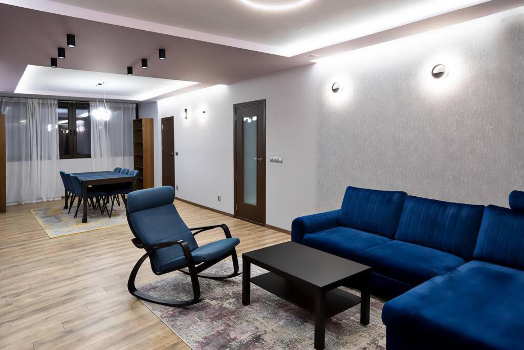 Very Spacious & Modern 3Bed Near Airport & Centre 索菲亞 外观 照片